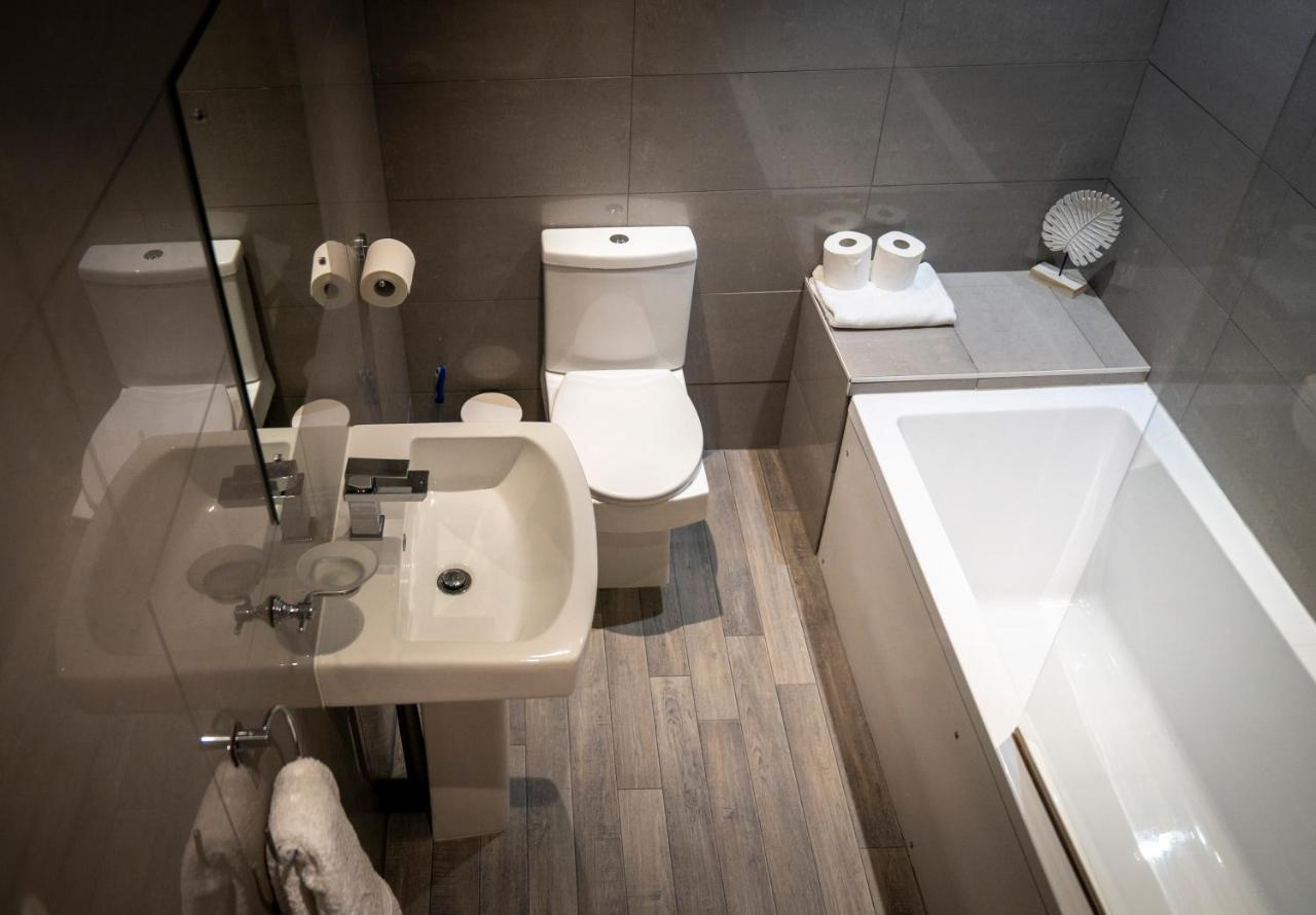 Cornerhouse Apartments ลันดิดโน ภายนอก รูปภาพ
